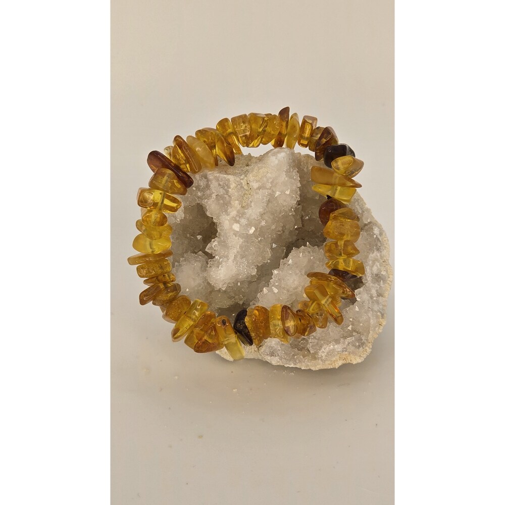 Amber Chip Stretch Bracelet